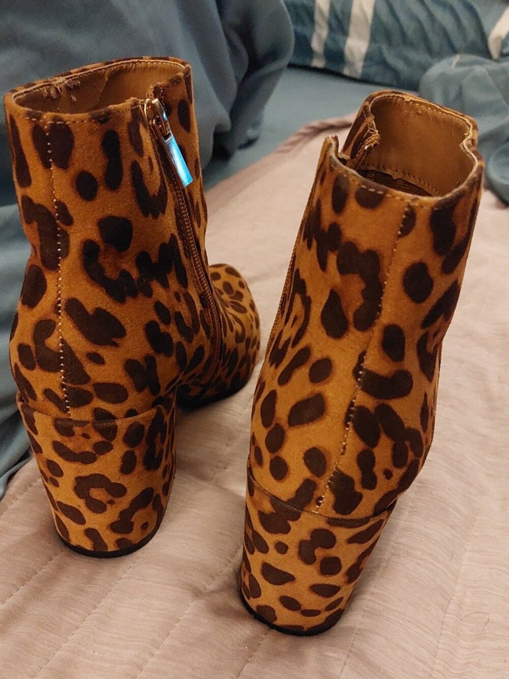 Shana Cowhide Boots Size 23 (6.5 US)